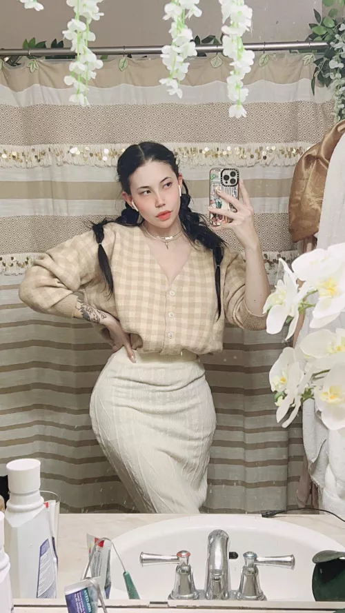 Sweet seduction... [oc]