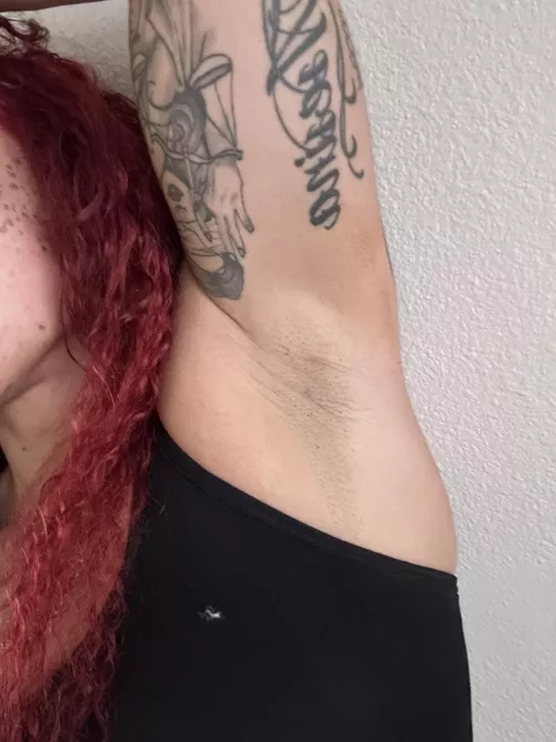 The smell of my armpit will make you even more hard