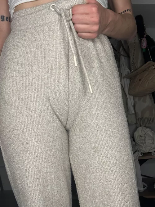 under my pants there waits a sweet pussy for youuu