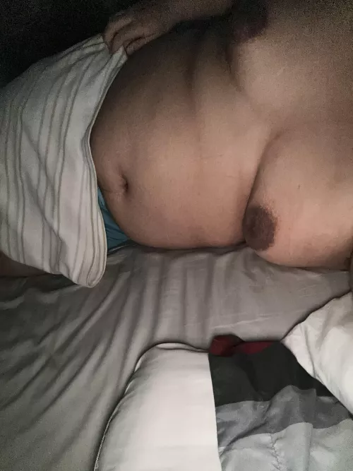 Want to cuddle with someone all night who wants to be my little spoon