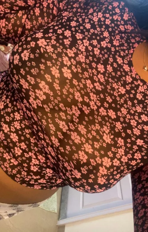 Wife likes to go out like this looking to get pregnant 😋