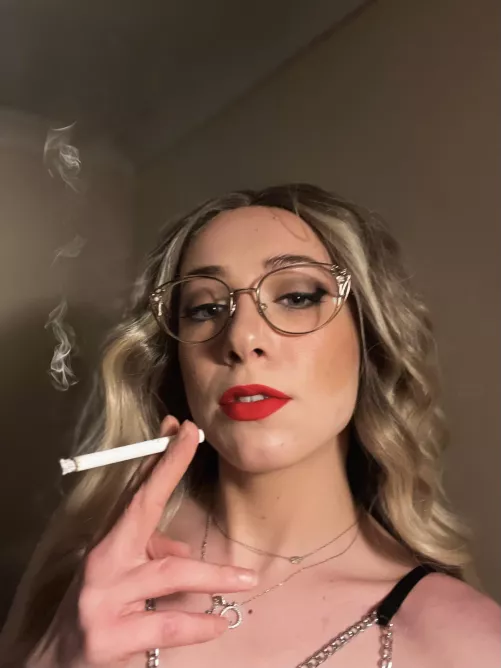 Would you inhale My second hand smoke?🤭