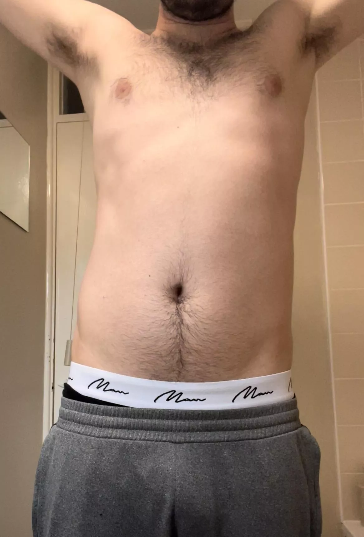 You like a hung, hairy alpha?😈 Dms open 💪🏼