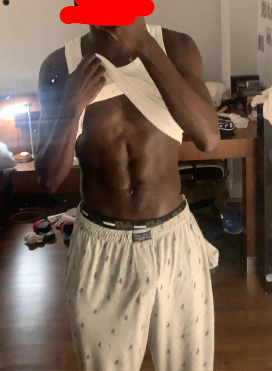 20 college athlete. Snap: valdezx01