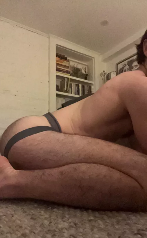 24 vers hung stud looking for muscle bros, big ass and cock @lancelancex