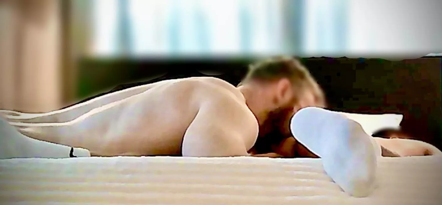 (27) Bro gets butt eaten by (45) Horny Bearded Married Muscle Dad