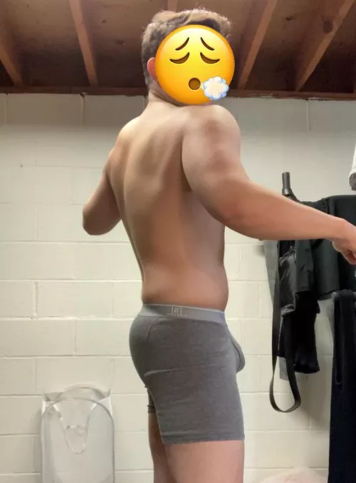 Always warm up before lifting 💪🏻