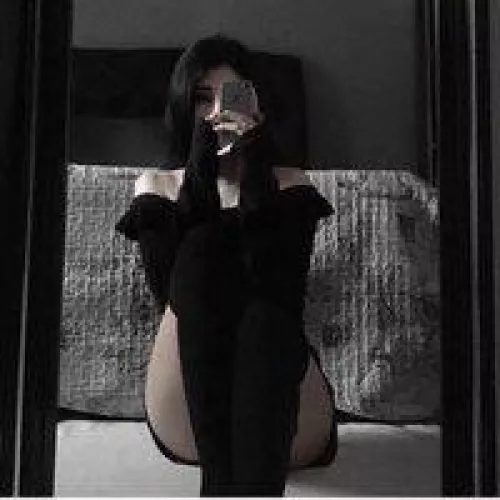 Anyone know who is she? 