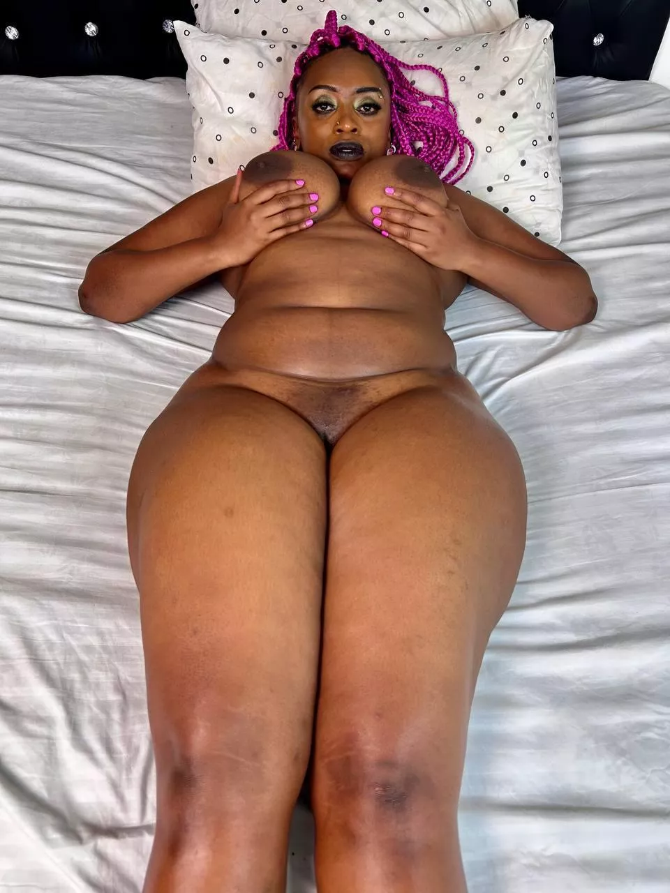 Are you a booty guy or a pussy guy