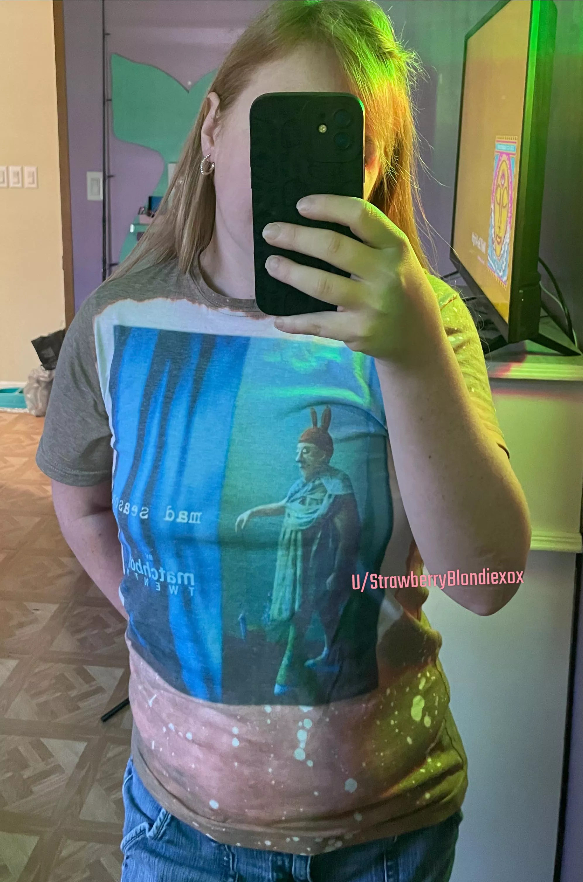 Braless 90’s Vibe Today!