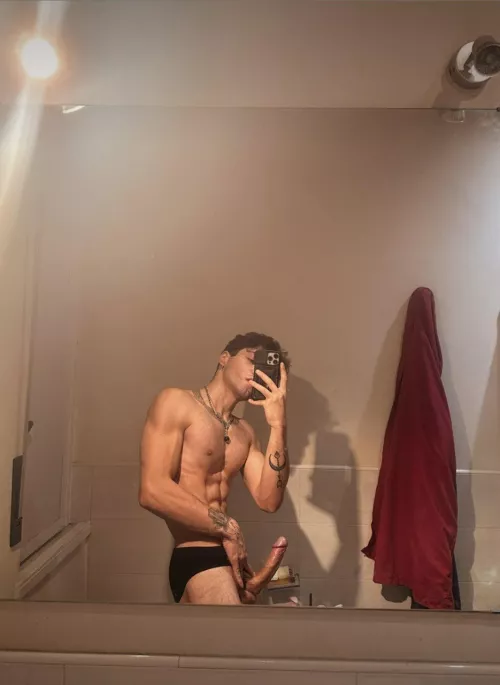 Comment your dirtiest thoughts 😉