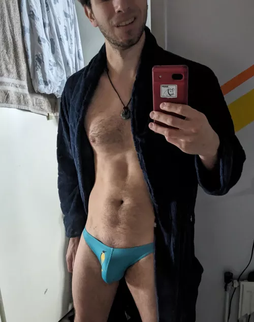 Cute penguin bulge anyone?