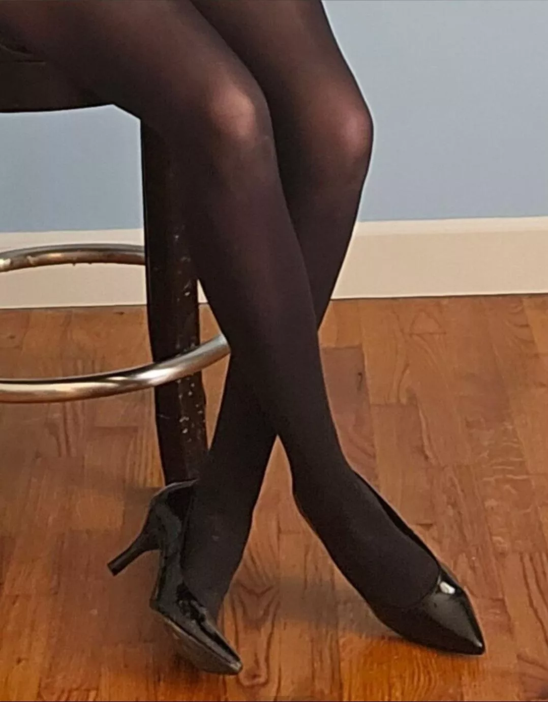 Do you think YOU could uncross my legs?