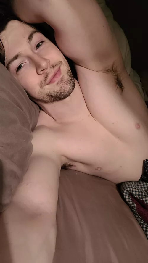 Don't be a bitty! Put your nose in my pitties