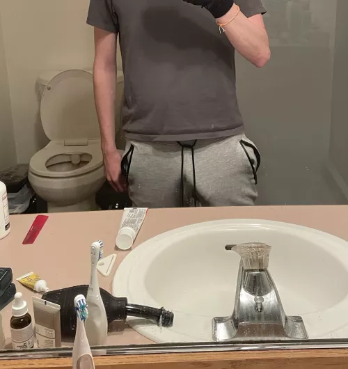 First post here, love some grey sweats