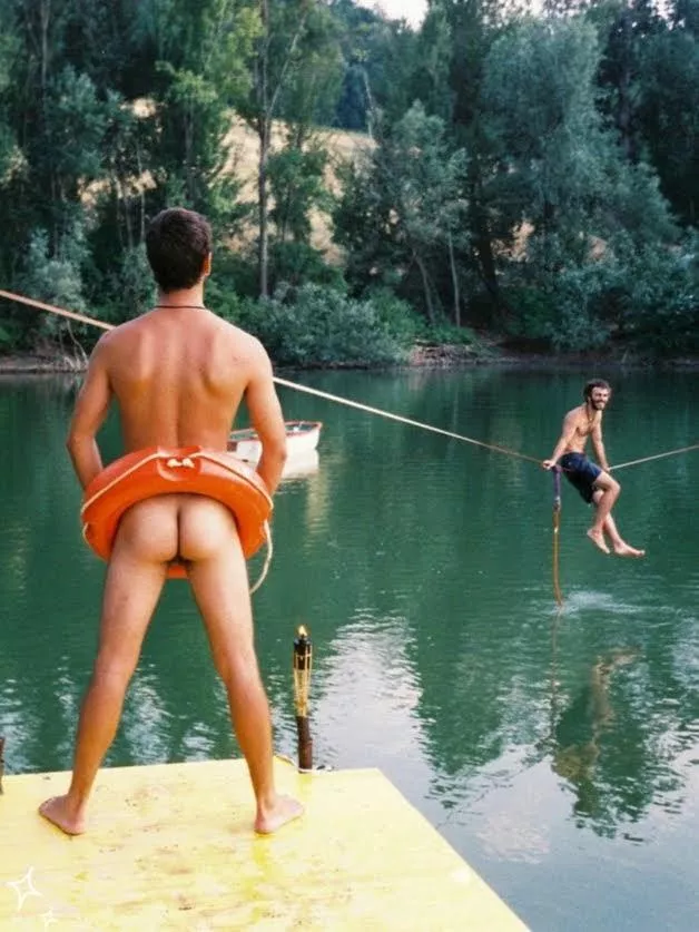 He ain’t gettin those trunks back