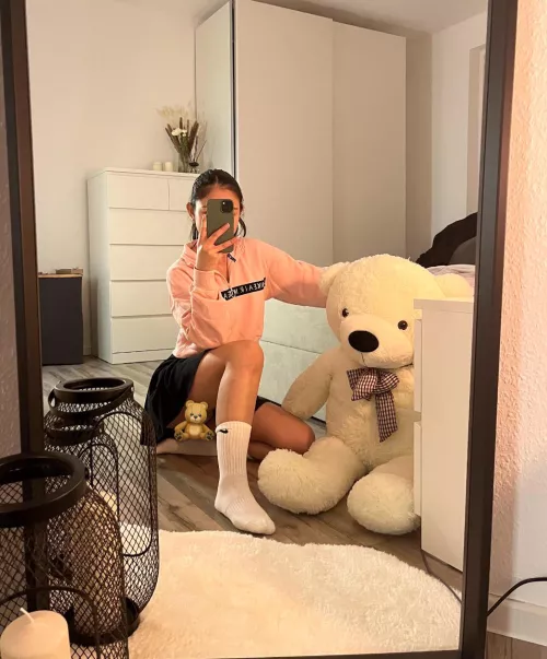 He was hiding there 🫶🏻