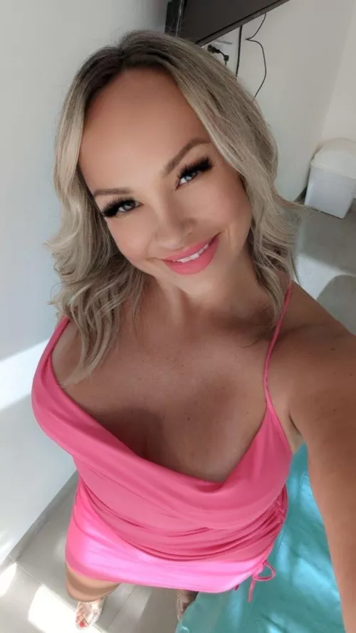 Hot Mom Pretty in Pink... New here