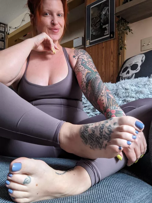 How Cute Is This Pedi Colour Next To My Bodysuit!? 😁