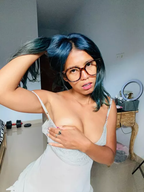 how'd you like my asian pits, dry or wet