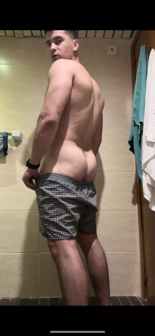 I don’t know if I have a nice ass