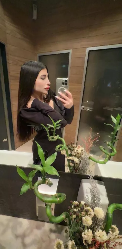 I love getting older men’s attention ☺️💗