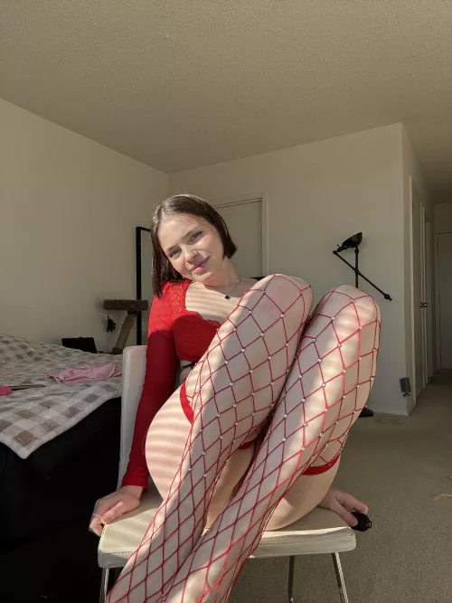 I want to be your favorite, so I got dressed up today