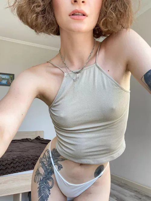 I'm sexy in a tank top