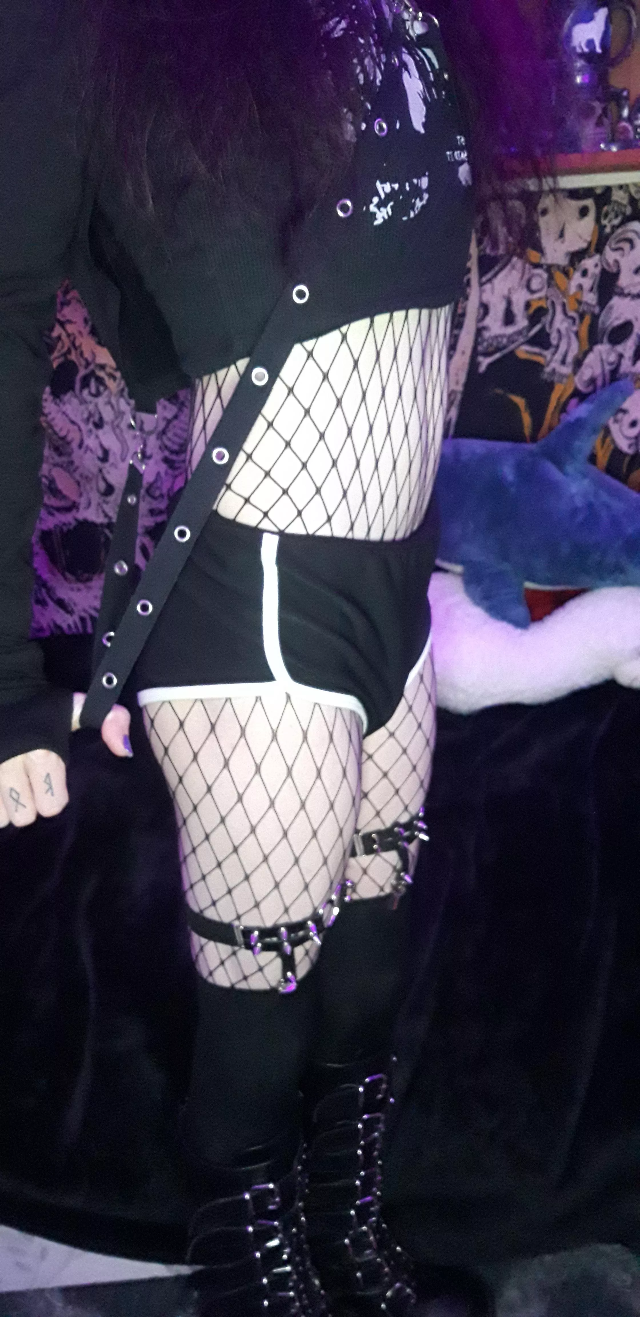 Is this waist grabbable enough?🤔