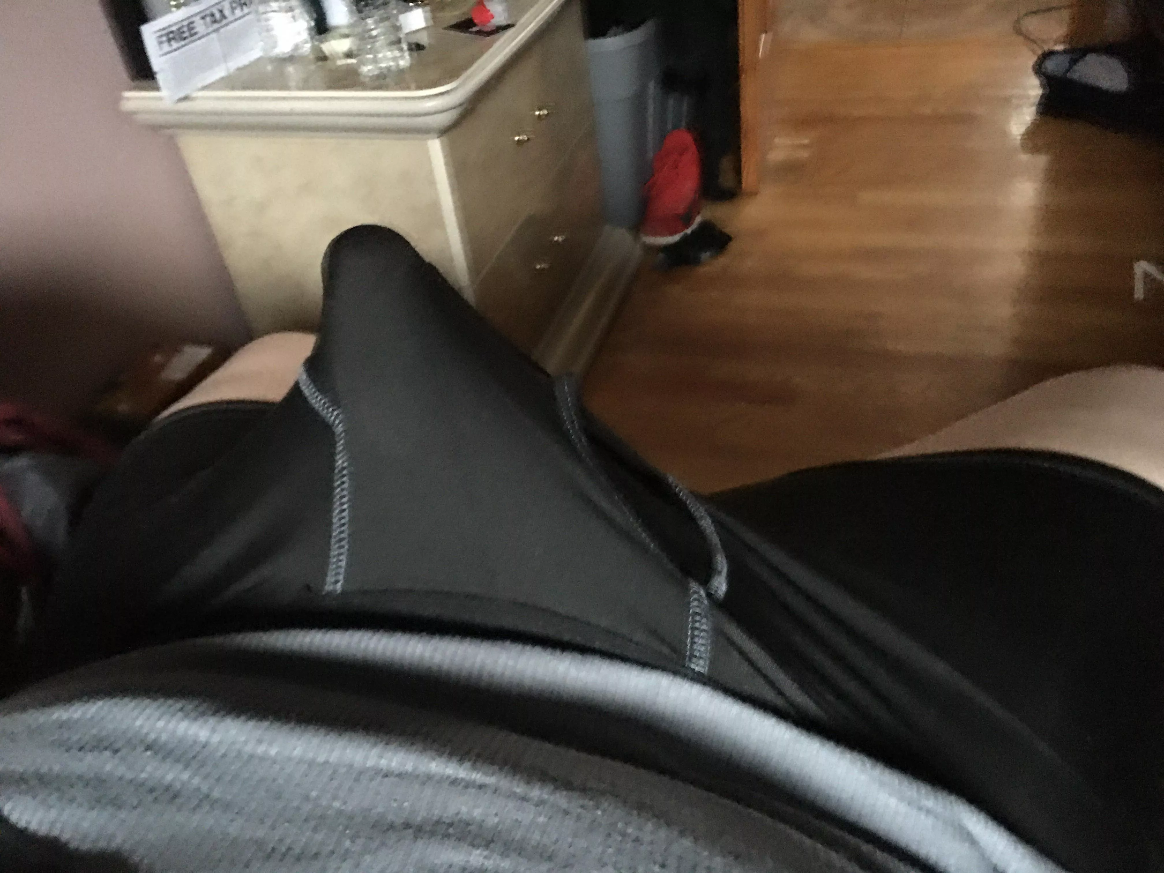 It's not gonna pull itself out who's gonna give me a hand