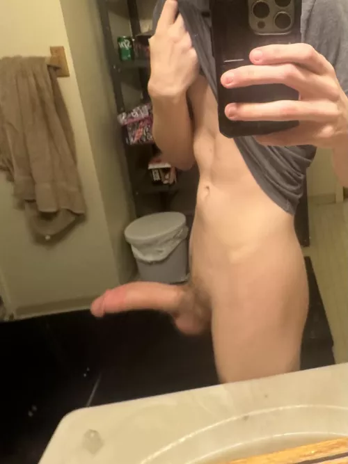 just turned 18 dm😳