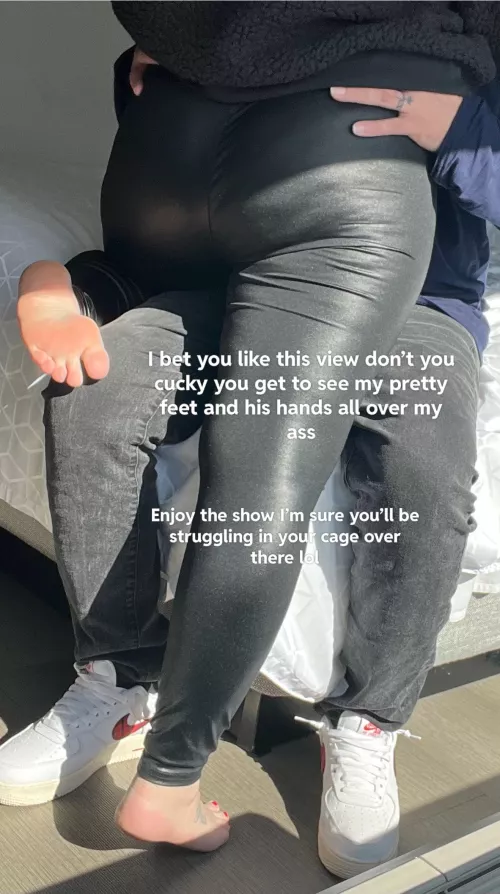 Mondays suck cucky , but I’m sure you can find a way to make me happy to day , certainly not with that clitty you like to call a cock 