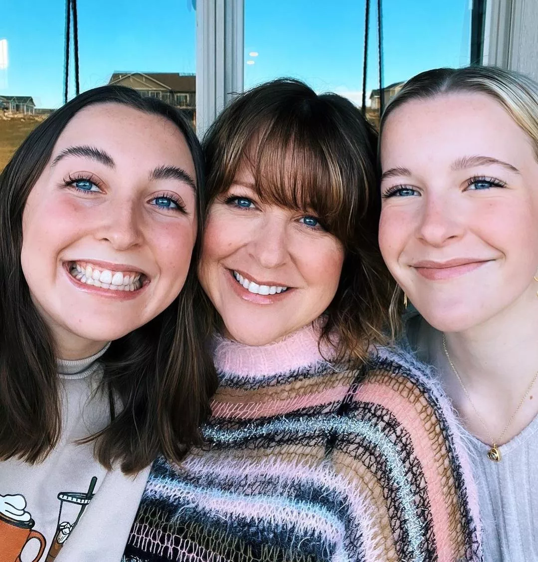 Mother and Daughters