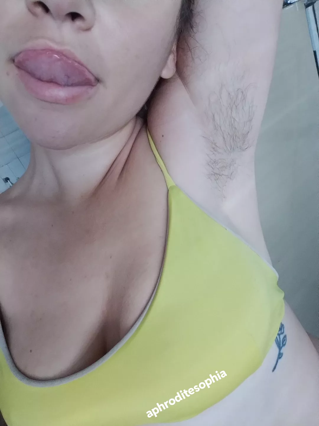 my armpits taste like the sea