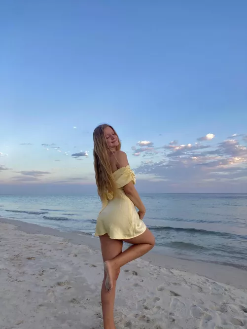 Not the sexiest photo… but I feel like my hair looks good in it 🙈