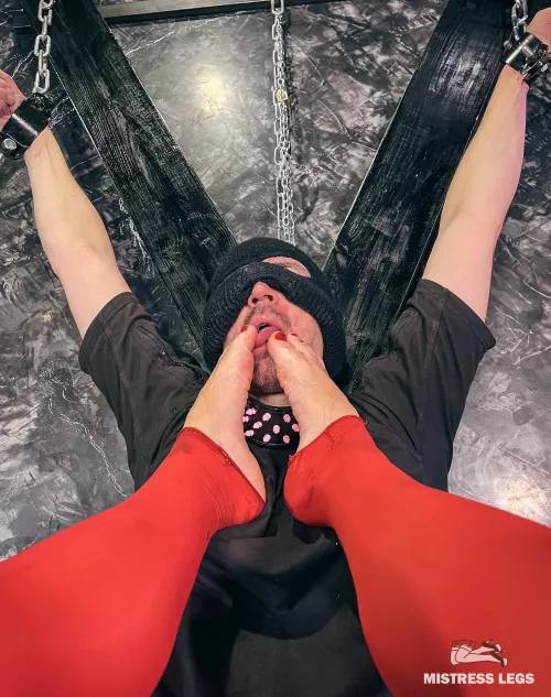 [oc] I want my feet be worshipped, so start lick my tasty toes right now!