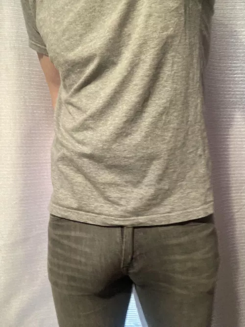 Out for drinks, you think my date will appreciate the fit?