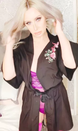 Ready to be sprayed down 😈