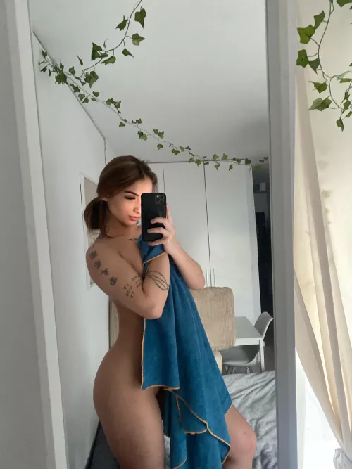 still a bit wet after shower ;)