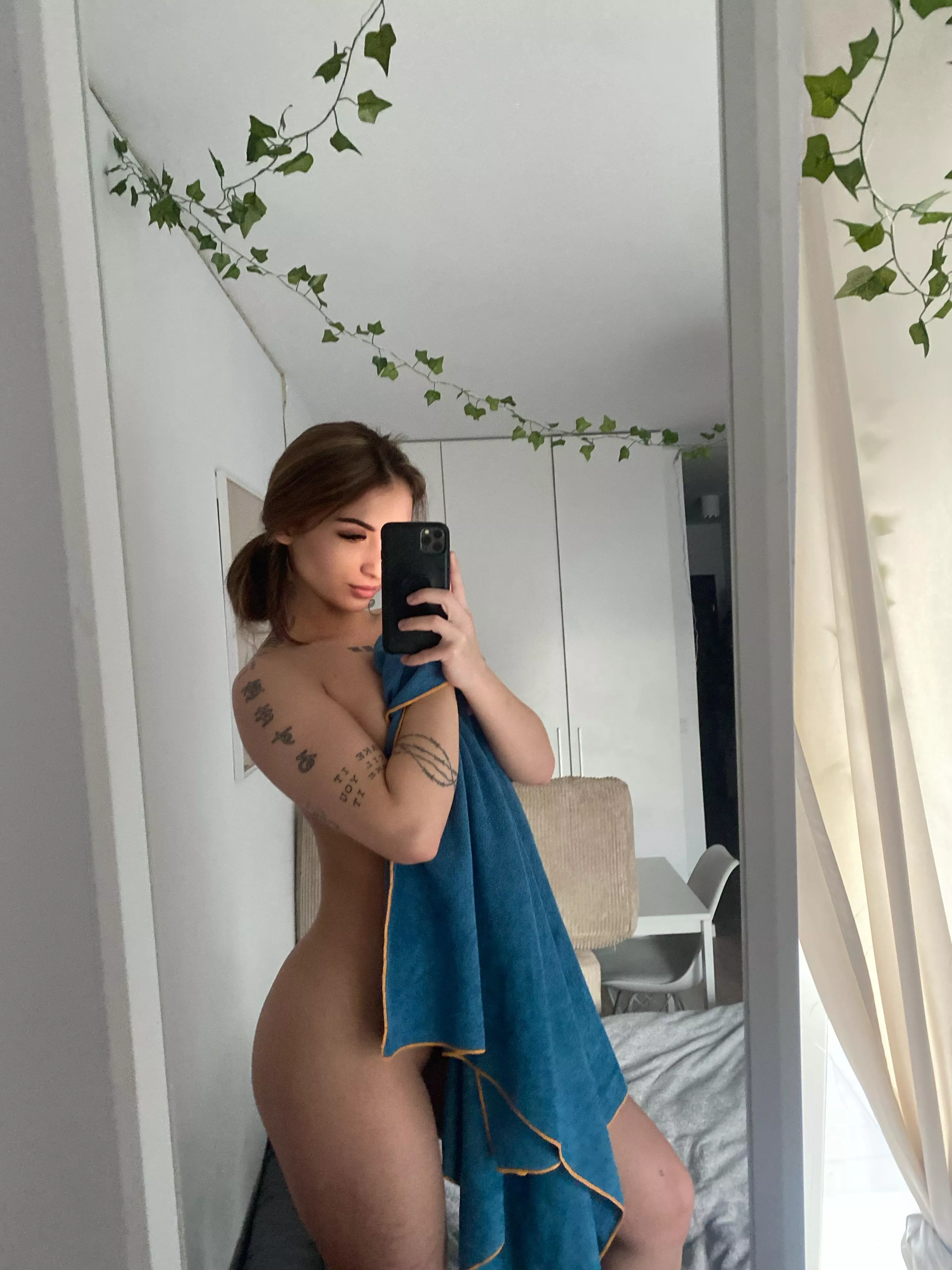 still a bit wet after shower ;)