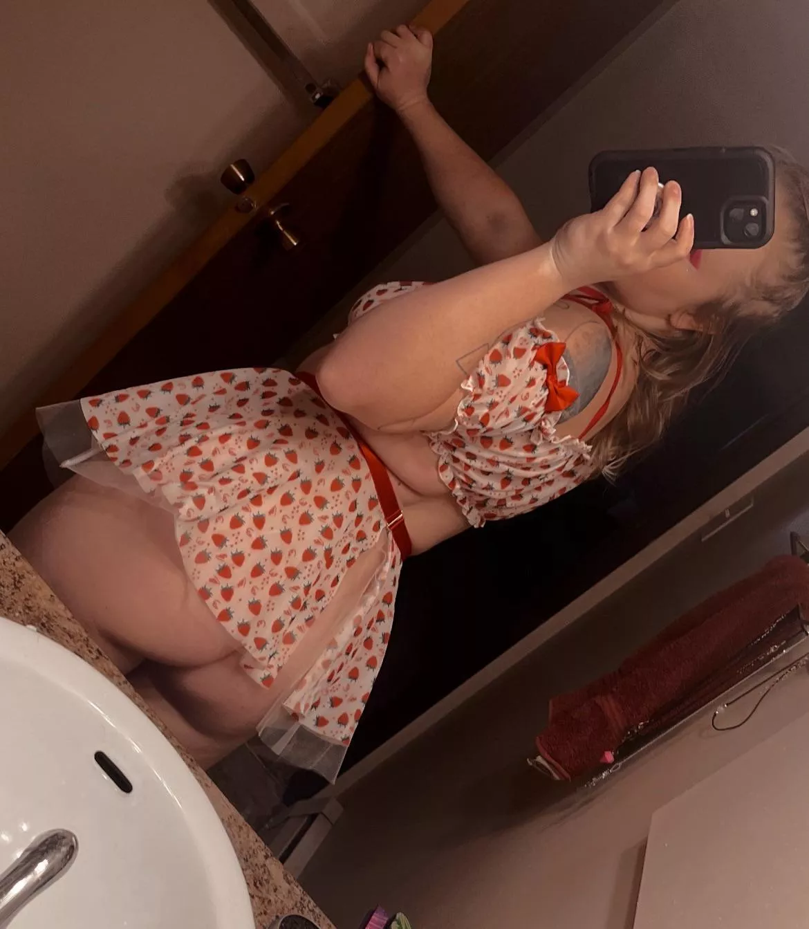 strawberry shortcake DO got some booty F25