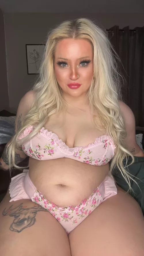 This blonde wants you to stick it in her