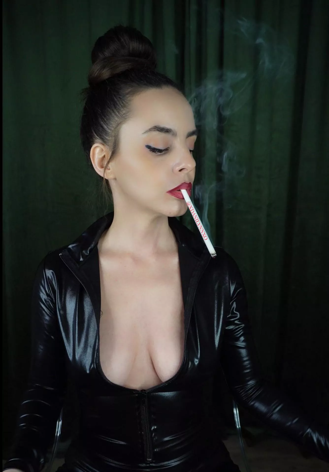 VS120 💋💨💨💨