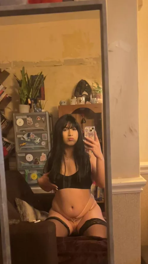 was horny at 3am >.<