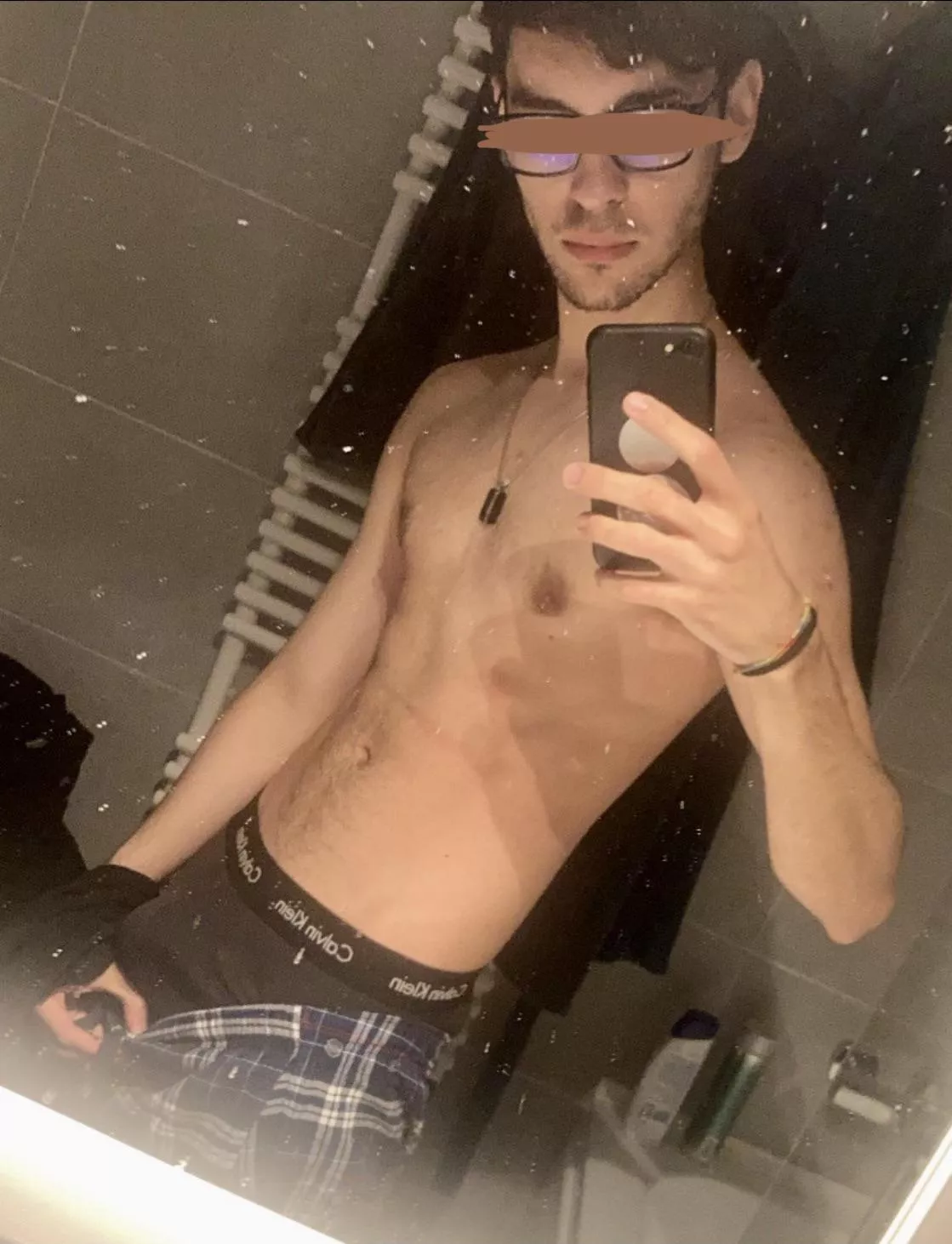 what do you think about skinny guys? 23m