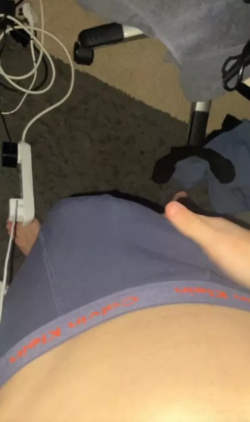 Who likes my bulge, dm me