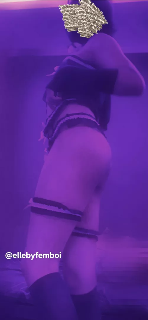 Who wanna snuggle with me :3