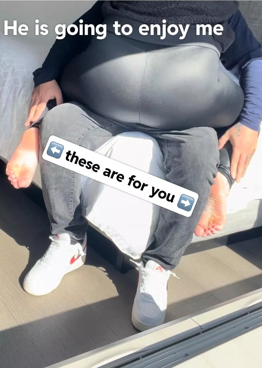 Worship at my cucky , that’s your place 