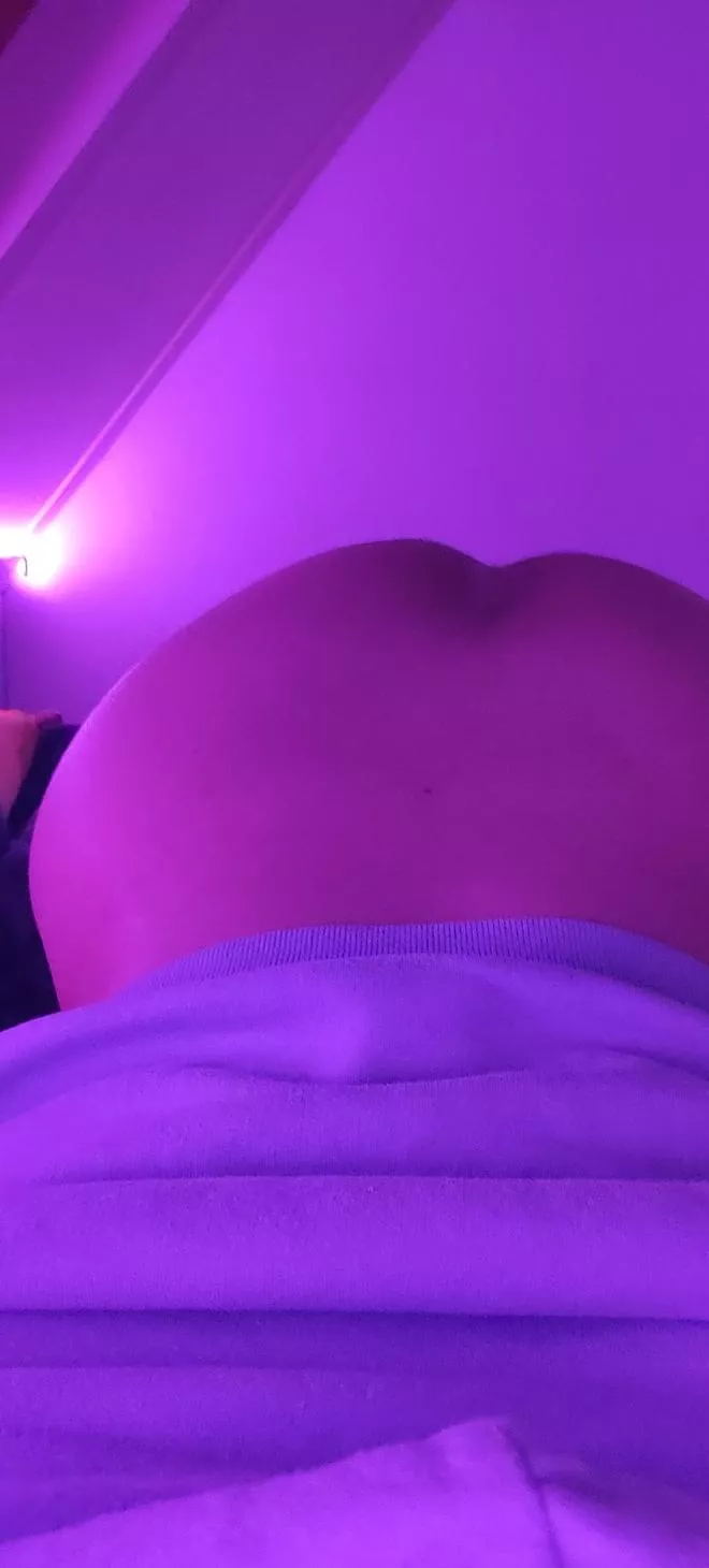 You know you want to fuck me~