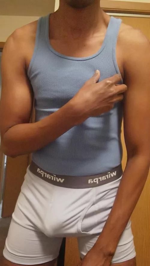 27 usa looking fit guys to chat/cam and share fantasies dlan645